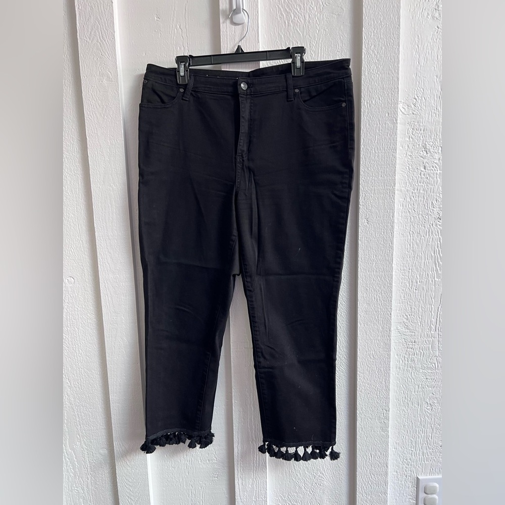 Talbots TASSEL HEM DENIM STRAIGHT CROP
- BLACK 16 - Picture 4 of 8